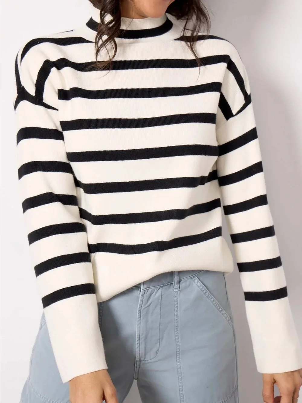 Evereve Bonnie Mock Neck Pullover‎ Size Large